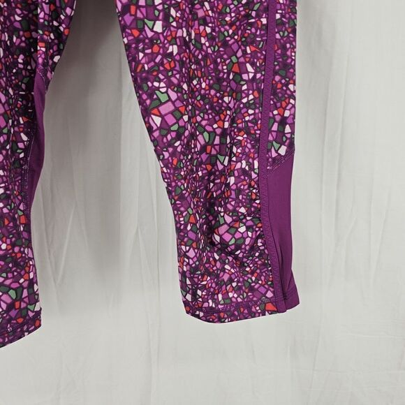 Lululemon Real Quick Crop Paradise Camo Multi Regal Plum Womens Size 8 - Picture 5 of 10